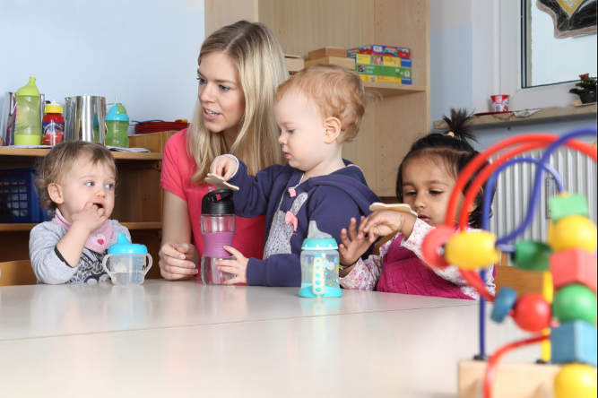 kinder in der kita